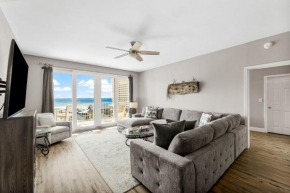 Laketown Wharf #626 by Nautical Properties